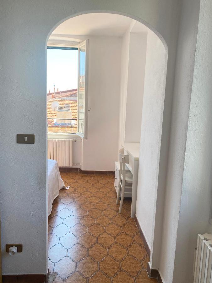 Casa Petra - Appartamento Vista Mare Citta Vecchia Bordighera Exterior foto